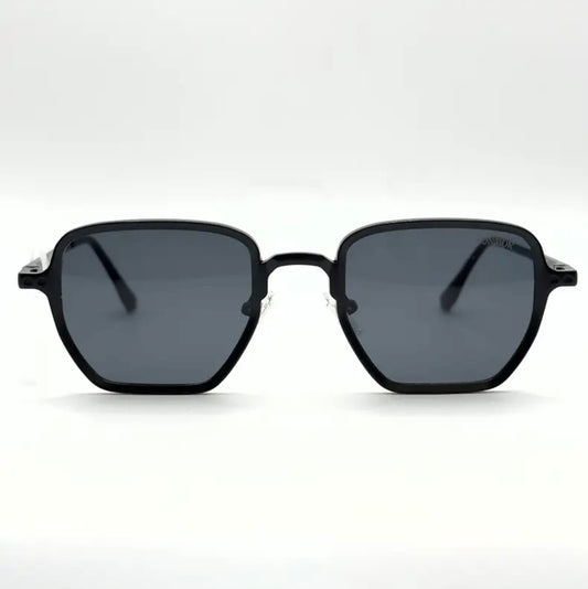Titan - Midnight Black