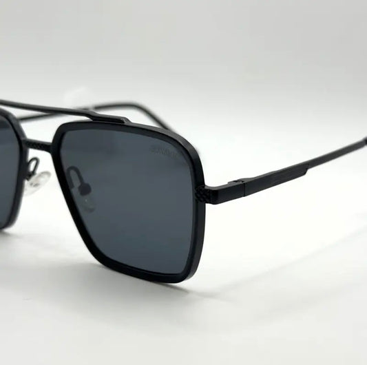 Armand - Midnight Black